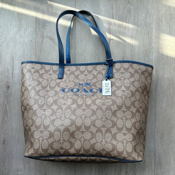 Coach Signature Tote Bag in Beige & Blue - Picture 2 of 16